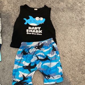 Baby shark tank top and shorts set for 12-18 m
